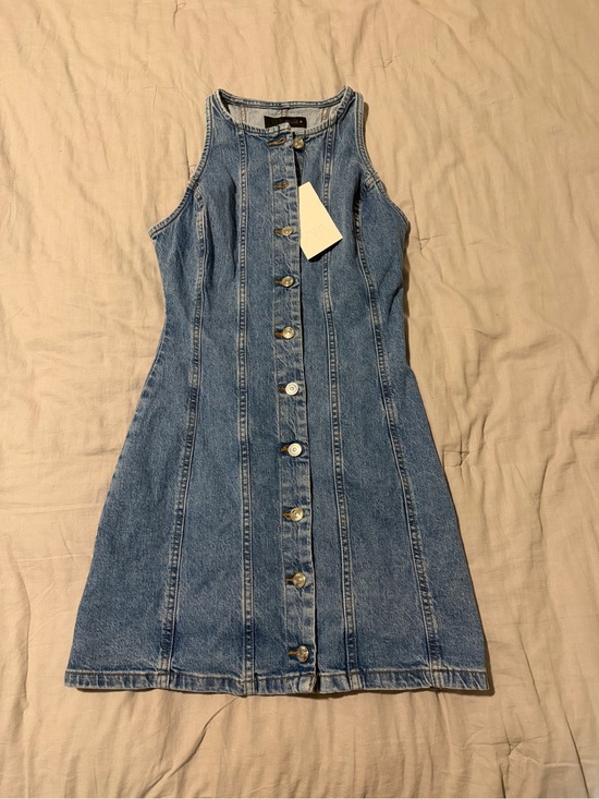 Zara Dresses & Skirts - Zara Sleeveless Button-Front Denim Mini Dress
